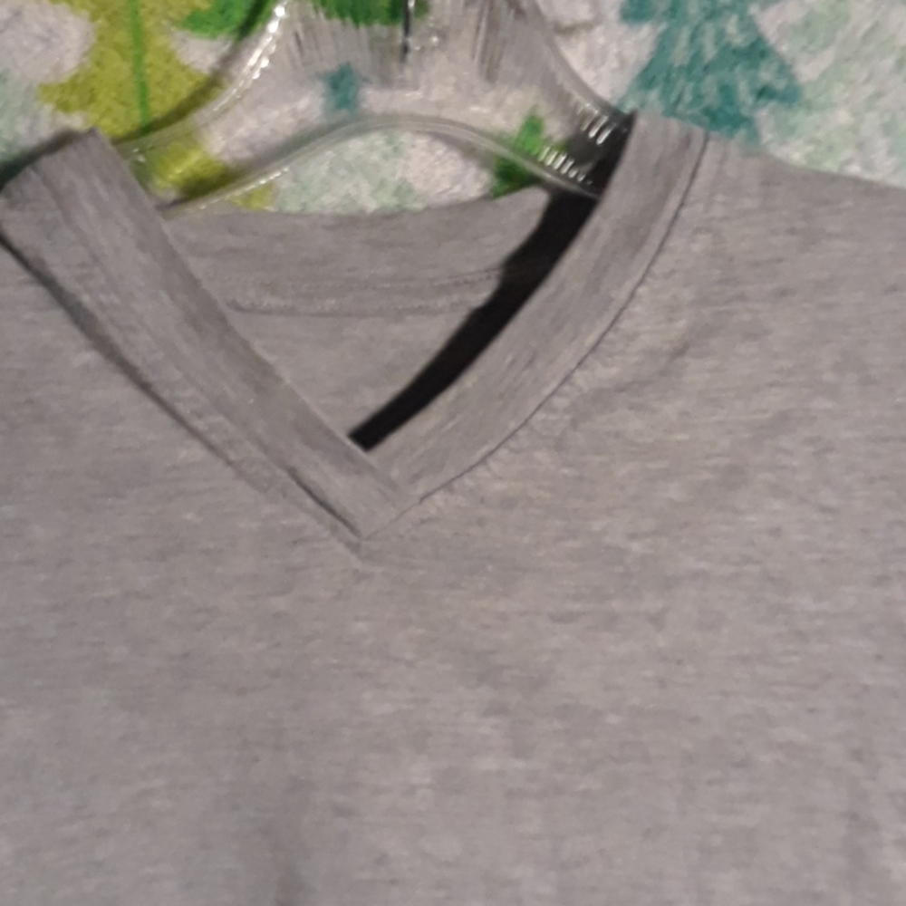 Grey V-Neck - Picture 2 of 3